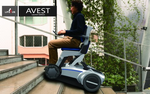 Pre-orders begin for a limited number of 50 units! AVEST Launch Edition, the Next-Generation Personal Mobility Vehicle Capable of Ascending and Descending Stairs, Now Available for Pre-order and Video Release